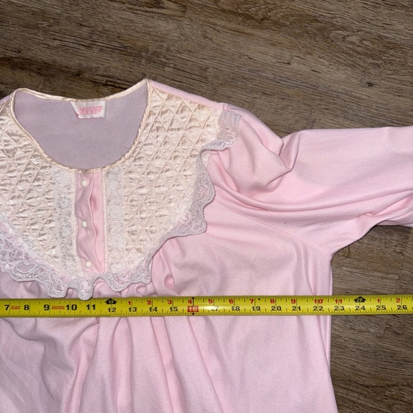 VTG Carriage Court • Flannel Fleece Lace Nightgown - Picture 7 of 9